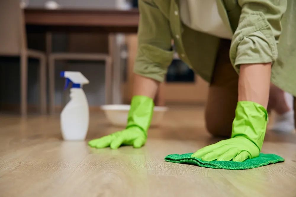 石晶地板的保养全细节，全网最全。