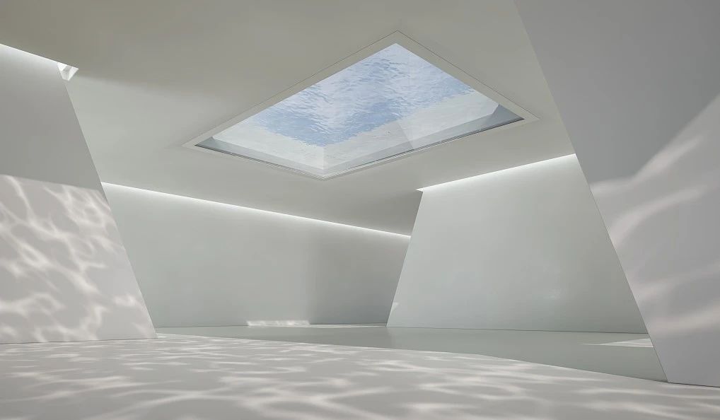 小蓝鲸石晶新材六面一体趋势